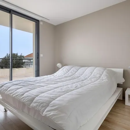 Maison D'architecte Face A Sur